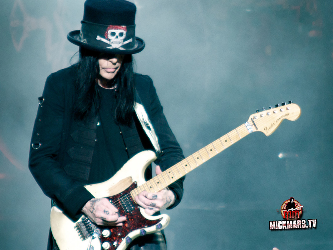 mick_mars
