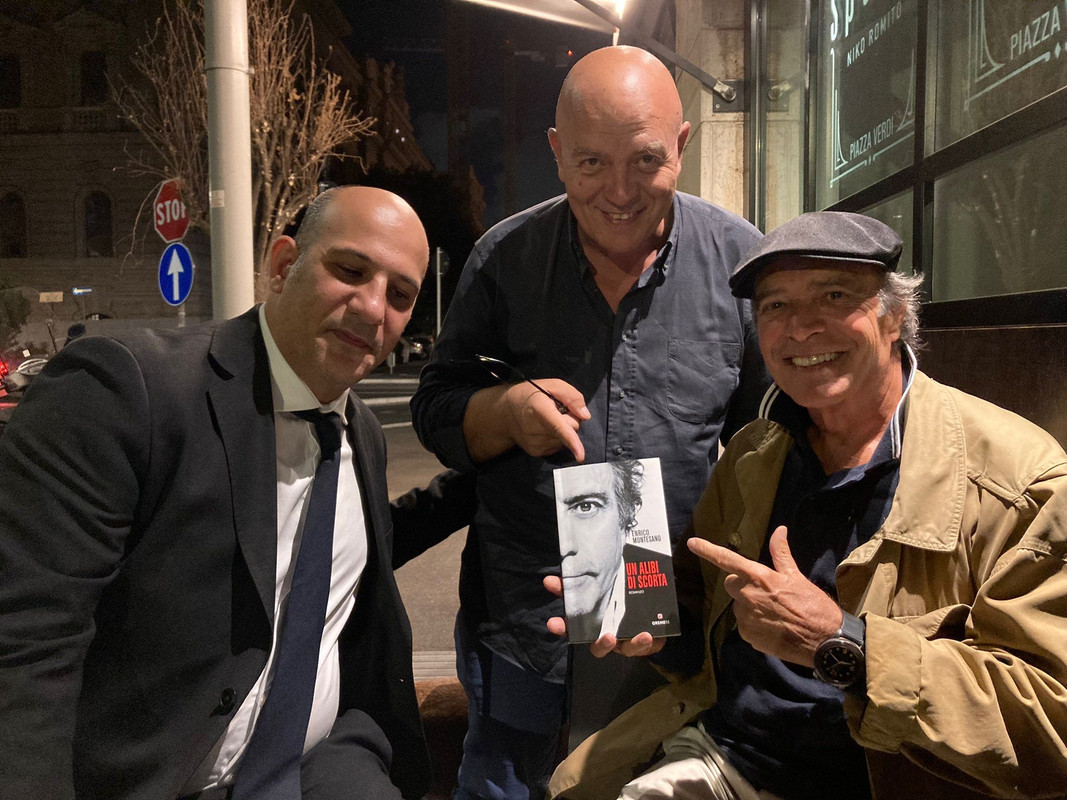 CE380FA7-703D-4148-B313-B2B7FE7EA5ED