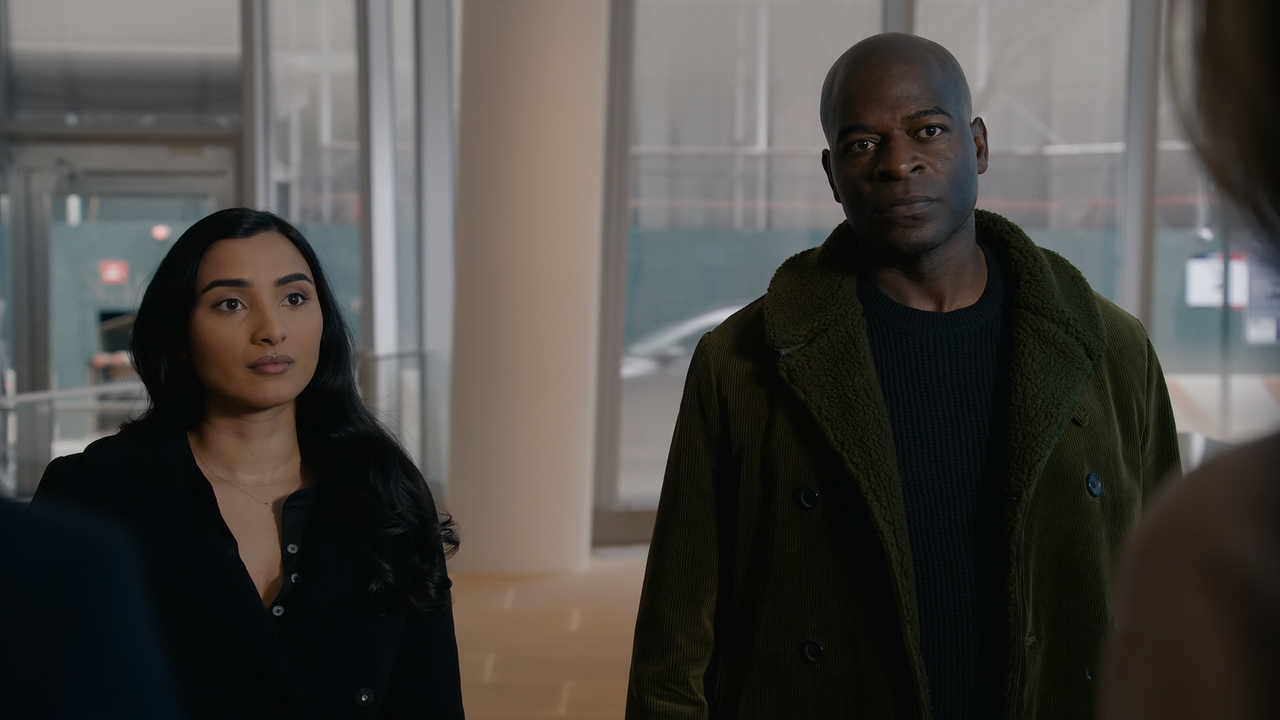 The.Blacklist.S10E15.The.Hat.Trick.1080p.10bit.AMZN.WEB-DL.DDP5.1.HEVC-Vyndros.mkv_snapshot_07.32_[2