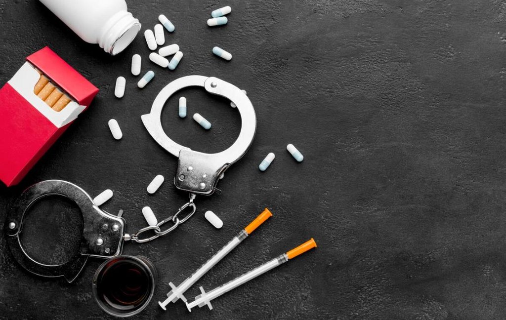Drogas - Desintoxicación por drogas: El primer paso hacia la liberación y la recuperación Adicciones
