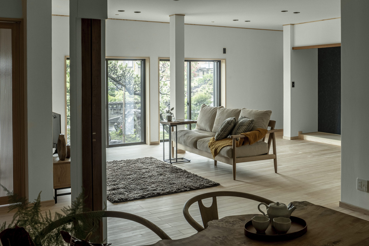 オープンで機能的なリビング空間