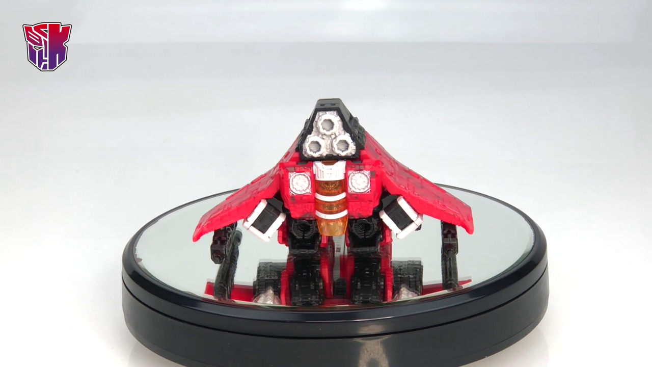 Generations-Select-Red-Wing-05