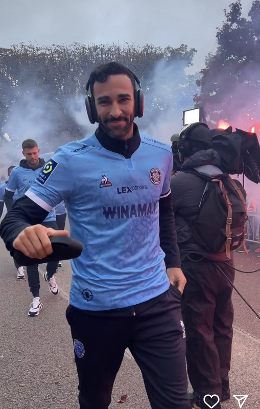 DDBBFC8D-A343-4D90-B036-BB741C2513E6