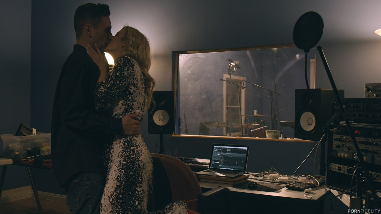 AF@wx - R3b0t@nd0@lR!tm0 - 062017HD.mp4_snapshot_03.26.039