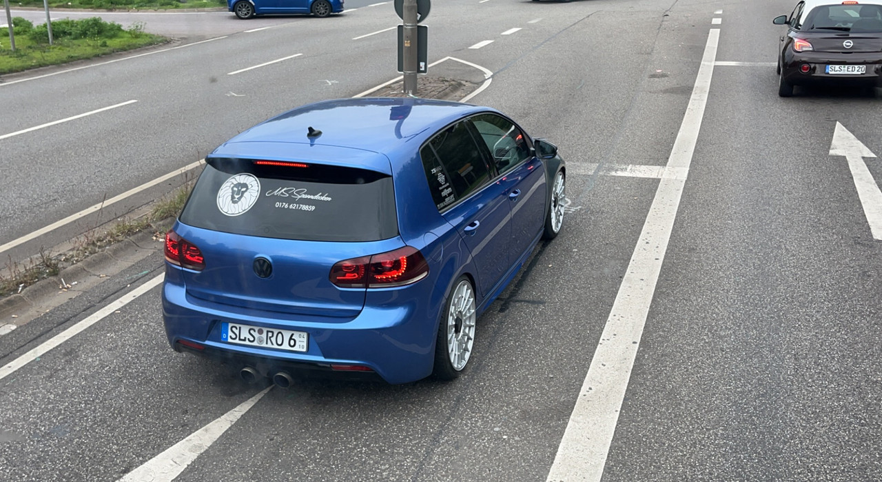 7966AAF2-DB57-45A4-AB5B-E793B3C156D3