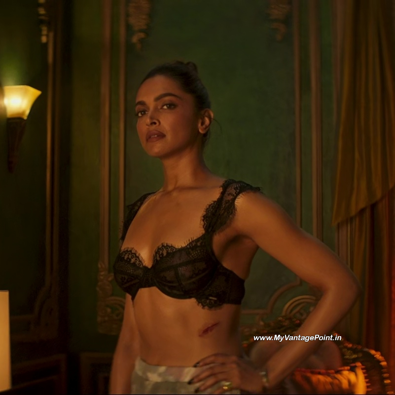 108-Deepika-Padukone-Hot-Scene-in-Pathaan-Movie-with-Shah-Rukh-Khan-My-Vantage-Point