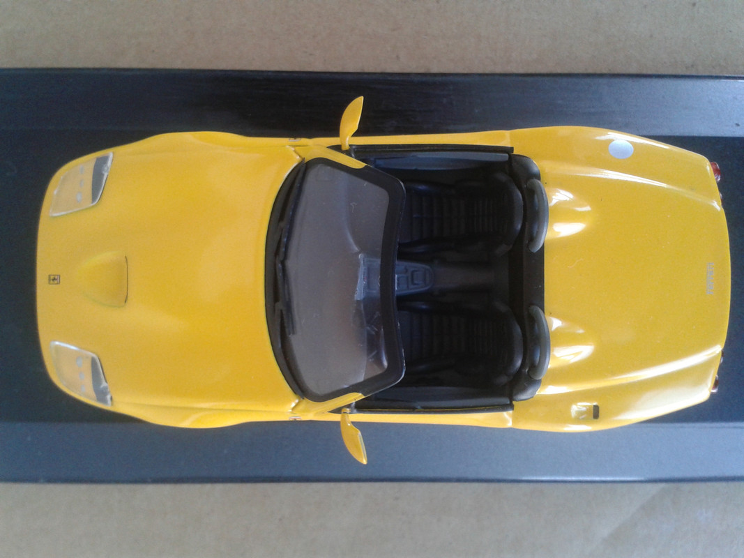 2001 Ferrari 550 Barchetta (Ixo - nº 24 Ferrari RBA) (13)