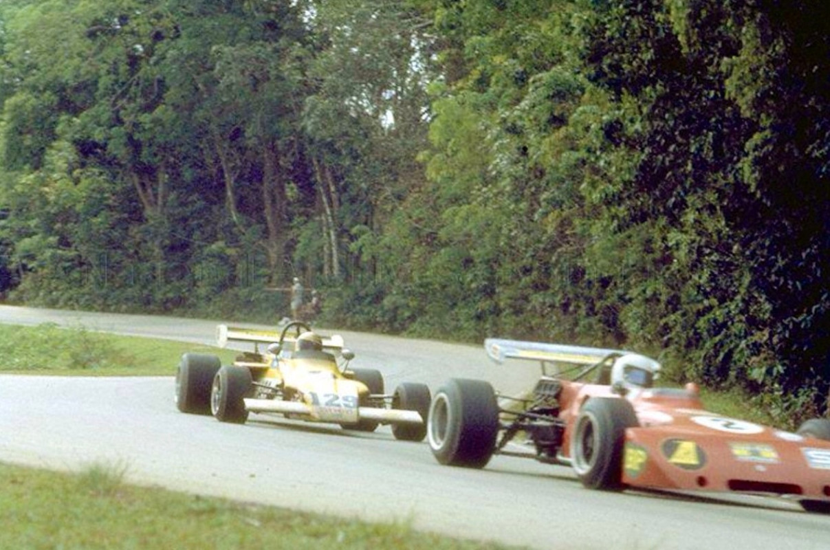 0EFB697A-02A2-4580-B453-1EE9231E0444