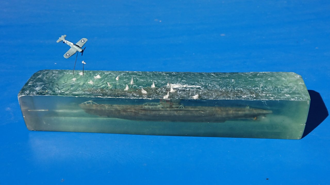 U-boat type VIIC attaqué par F4U Corsair 1/350 DSC-0086