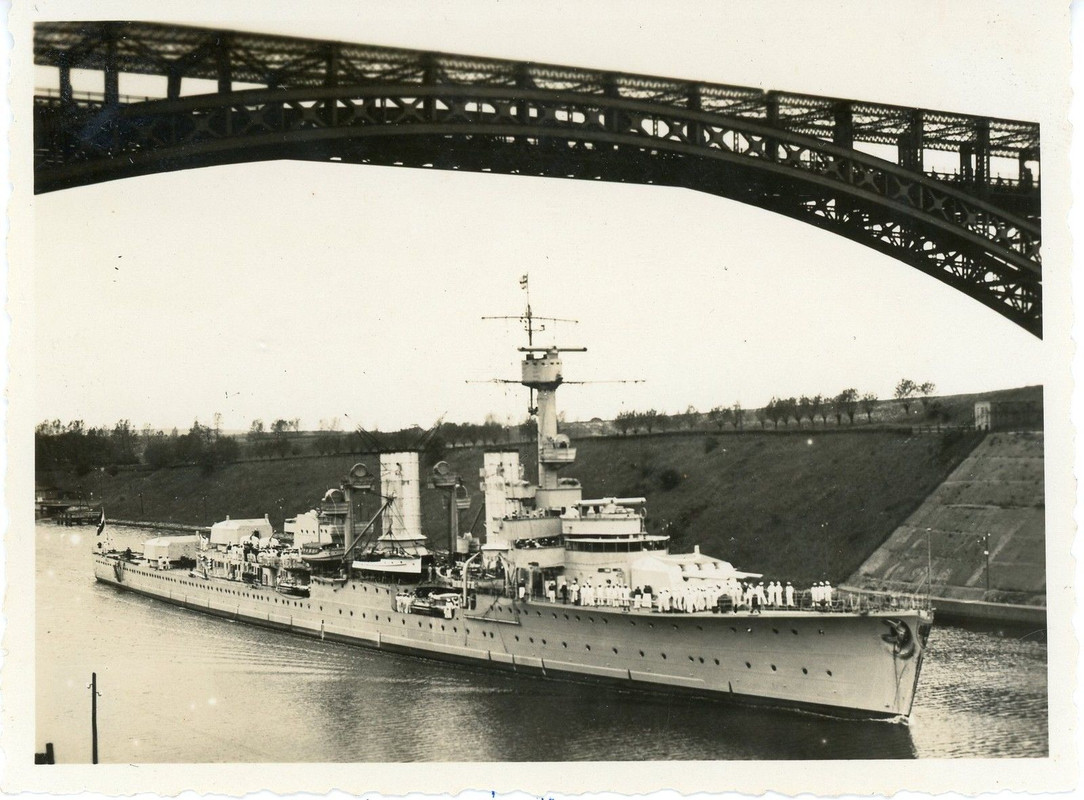 Kreuzer Königsberg KM Marine Foto2