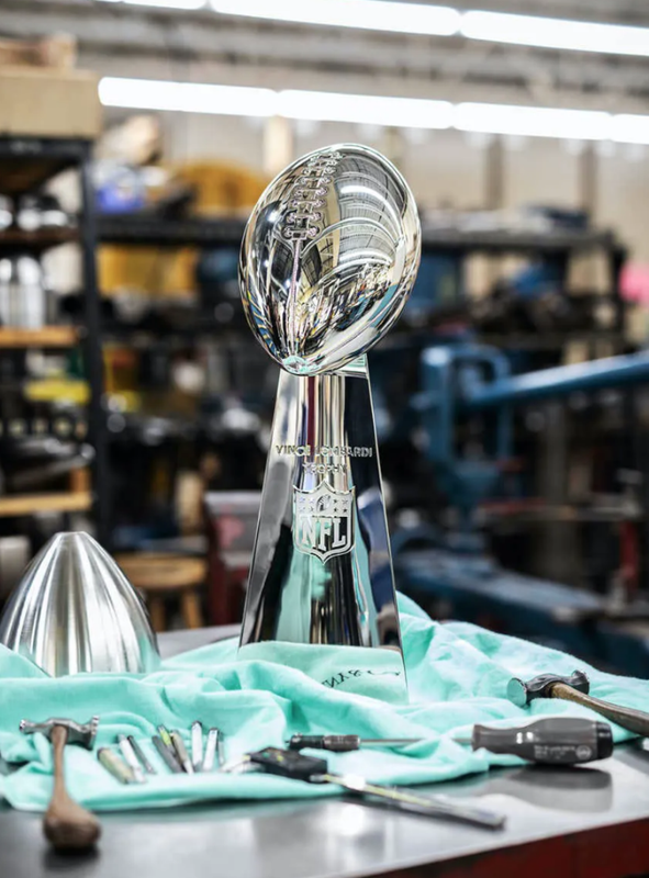 Tiffany & Co., la t-shirt per il Super Bowl 2023 