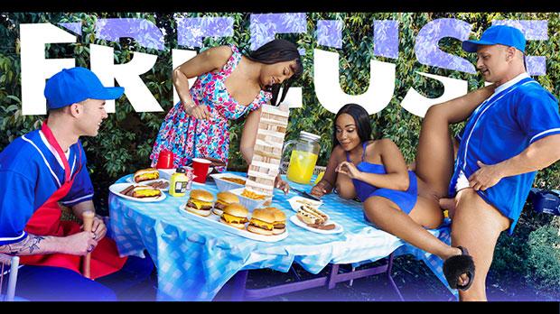 FreeUseFantasy – Lily Starfire – “Freeuse Me All Day Long!” Lily’s Father’s Day Gift