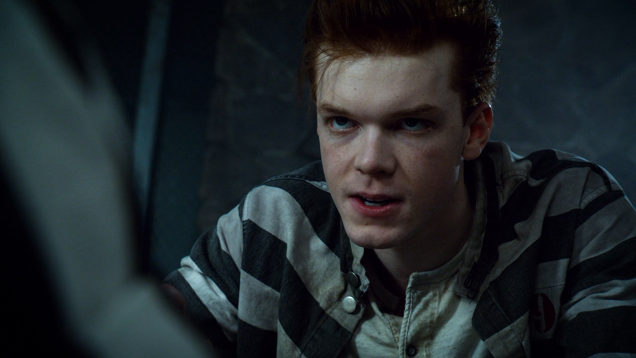 Gotham.S02E01.L.ascesa.dei.cattivi.720p.BDRip.ITA.ENG.x264-BlackBit[screenshot 5]