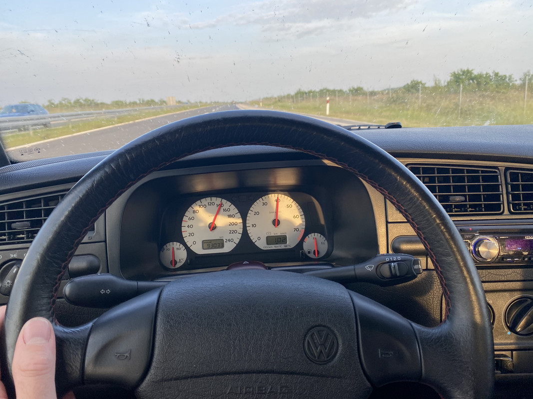 FCFBC326-0025-46C5-92D5-9792006C24DD