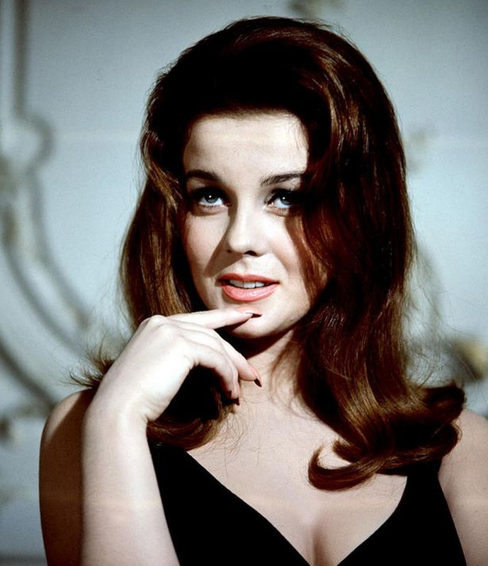 Ann-Margret_md29