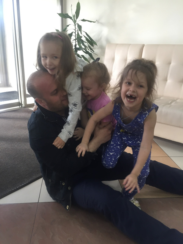 F3A98CF0-8D7D-4C4C-A854-541C165631CF