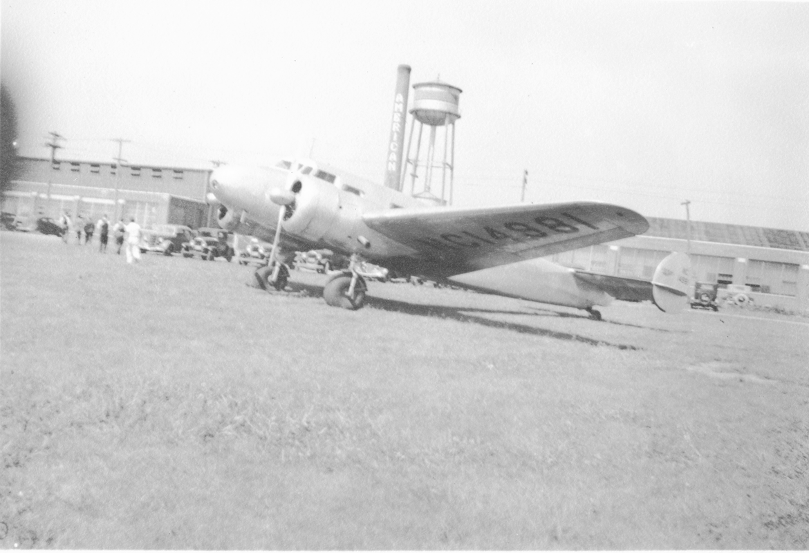 amer aero corp 049 Lockheed Electra 10A on field, late 1930s