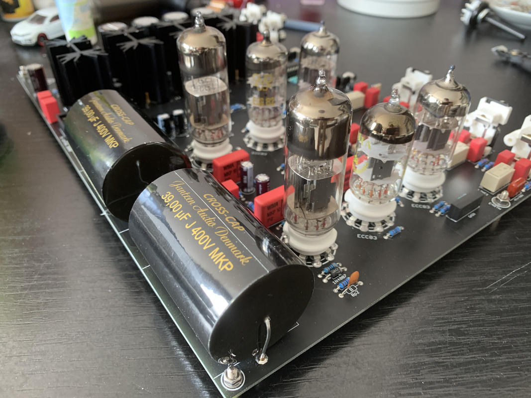 62999683-610F-4926-B40D-1F97F9D9652E