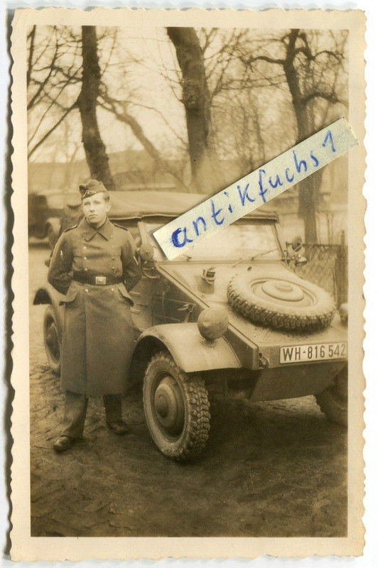 VW-Kübelwagen mit Kennzeichen WH-816 542 an der Front im 2.WK