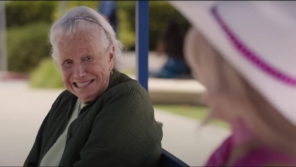 old-lady-buddha-moment