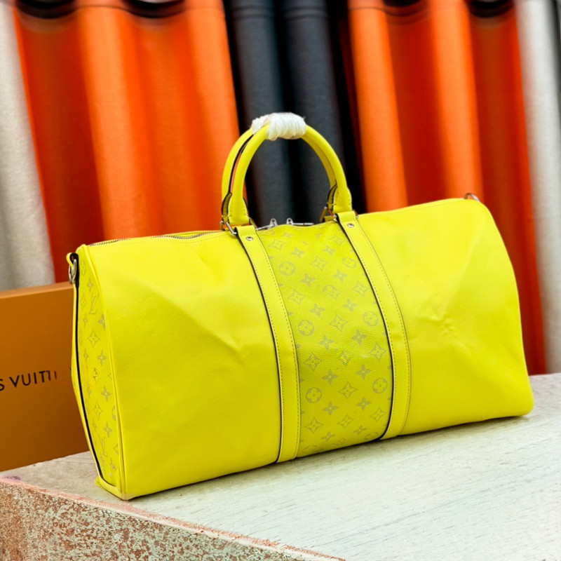 LV – Yellow Traveler LV – Yellow Traveler