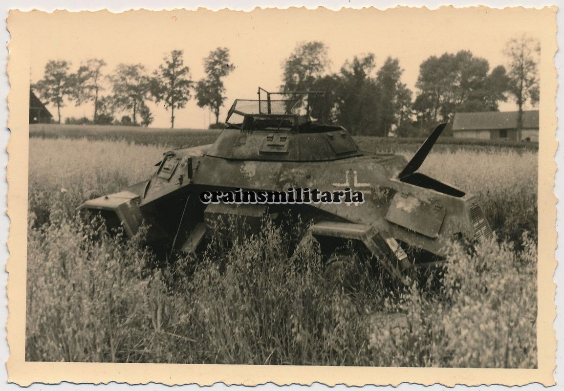 Orig. Foto zerstörte SdKfz 222 Panzerspähwagen P
