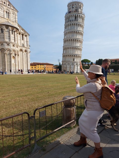 PISA, NÁPOLES-POMPEYA Y REGRESO A VALENCIA - Diario de a bordo: MCS Bellísima, una experiencia maravillosa (2)