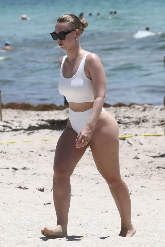 Bianca-Elouise-Cassidy-Jordan-Sexy-The-Fappening-Blog-com-8-1024x1