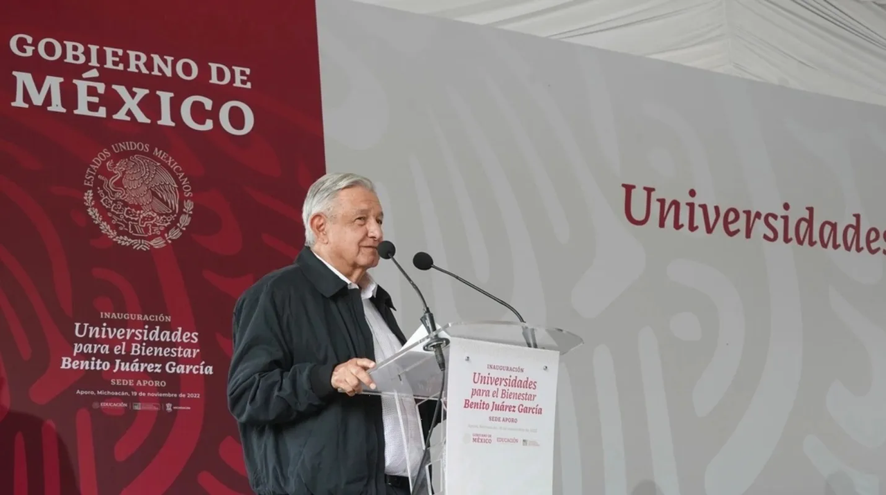 AMLO se encuentra cerca de pactar el acuerdo que aumentará el salario mínimo de México