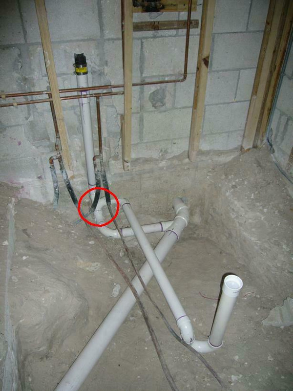 Sanitary tee on a horizontal?