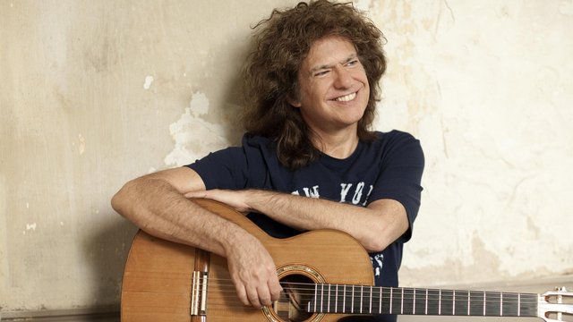 pat-metheny-1506599503-62-2560x1440.jpg