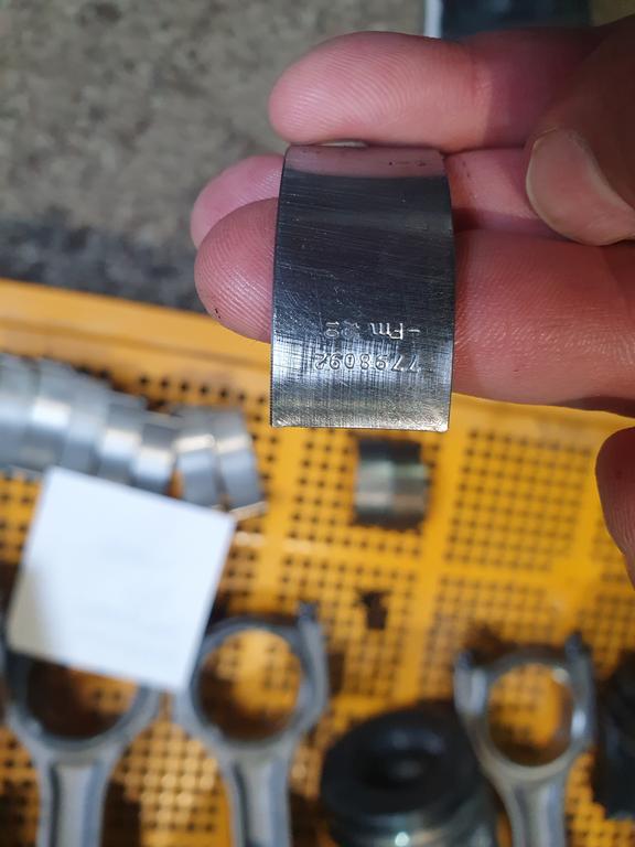 Вкладыш шатунный