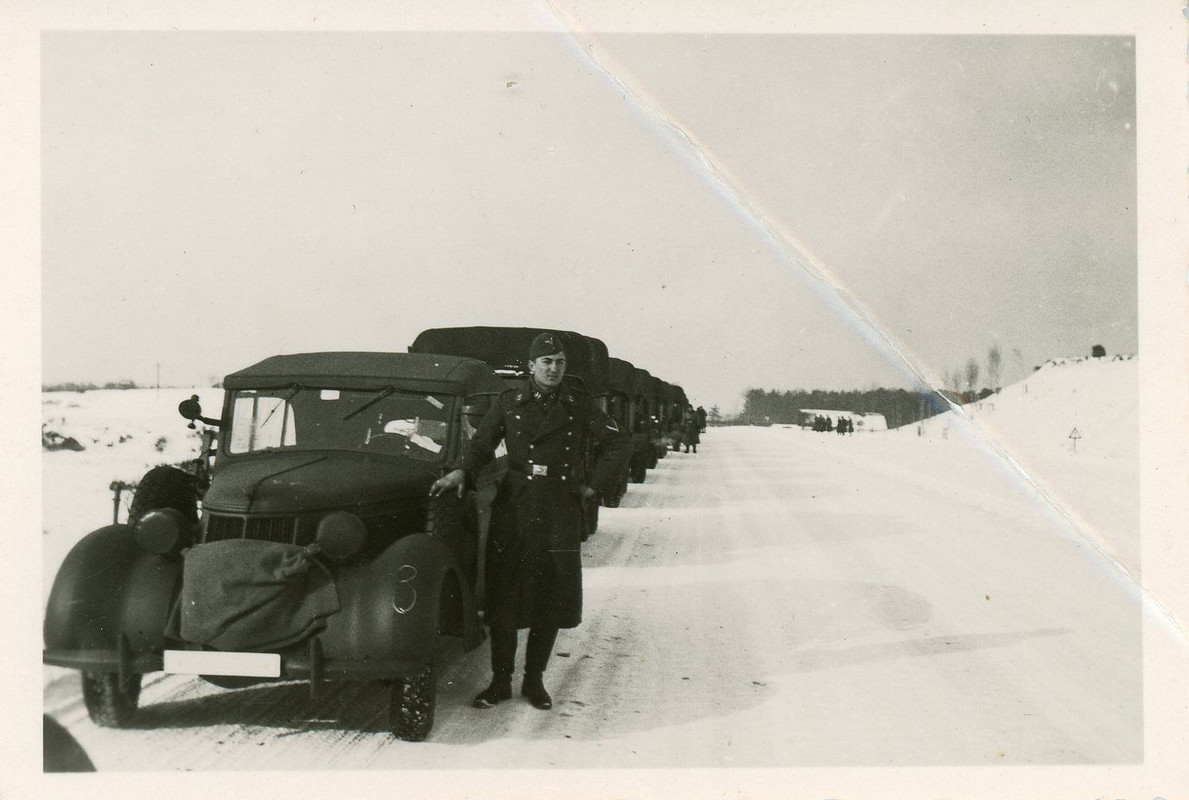 Russland PKW Auto Kübelwagen Winterkampf