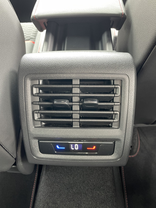 704F9011-E434-4F6B-B67F-928A0BBCC655