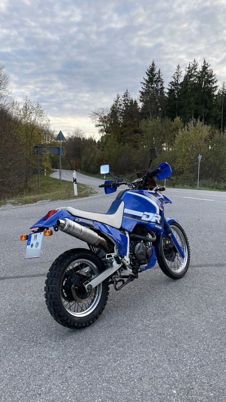 44179010-F8AA-4802-B306-496EEB950C9A