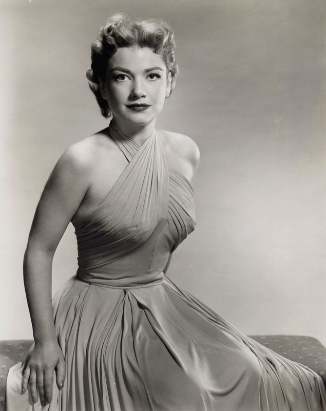Anne_Baxter_a85
