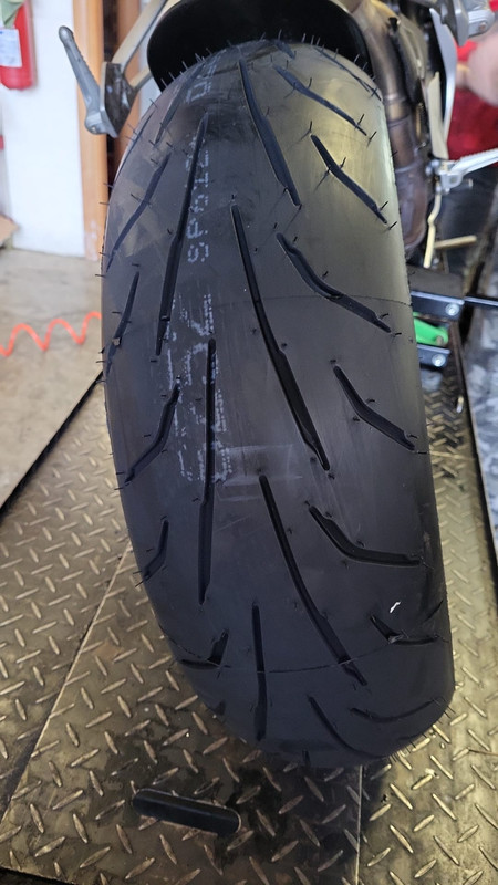 E6B79AB9-26B8-4D43-8686-EE87297B60CE