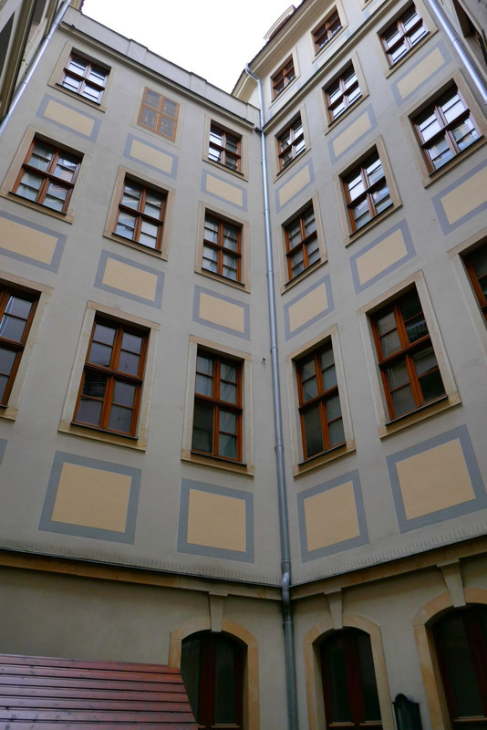 Bild: https://i.postimg.cc/nhHhMnbL/P1250454.jpg