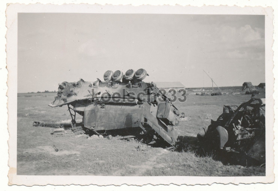 Foto Sturmgeschütz  Dicker Max  Jagdpanzer Wrack