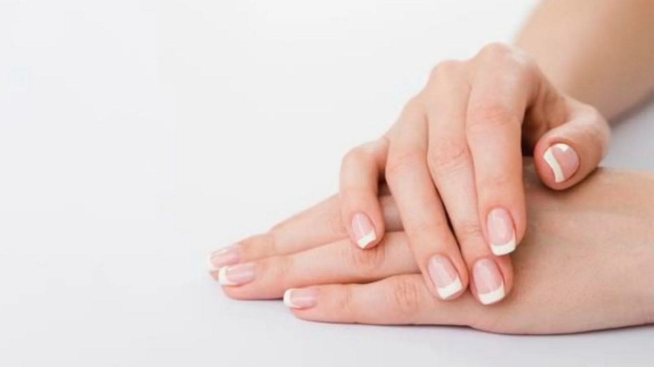 ¿Cómo hacer crecer las uñas fuertes y saludables? 6 consejos para lograrlo