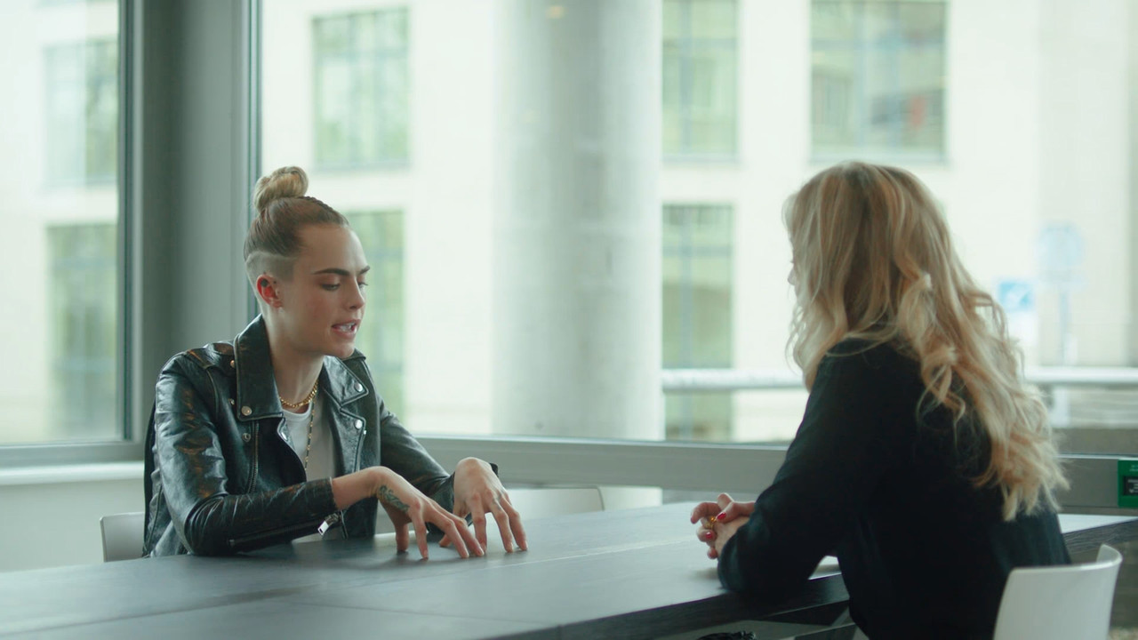 Planet Sex with Cara Delevingne_20230130_22402325.ts_snapshot_12.05.247