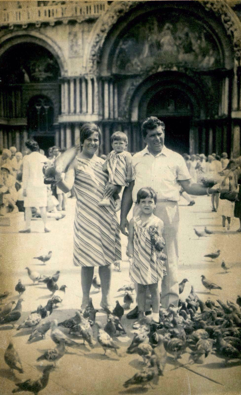 B7EAF1AA-99C3-47F1-A162-65BB88E4303E