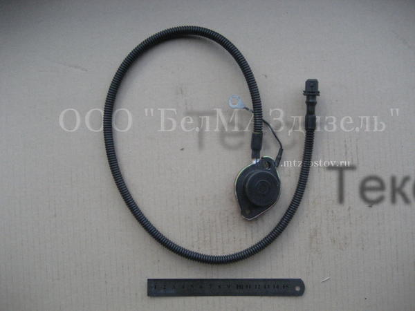 datchik_skorosti_mtz82 (senzor brzine kretanja na rusu 8ima dva komada, po jedan iznad svake poluoso