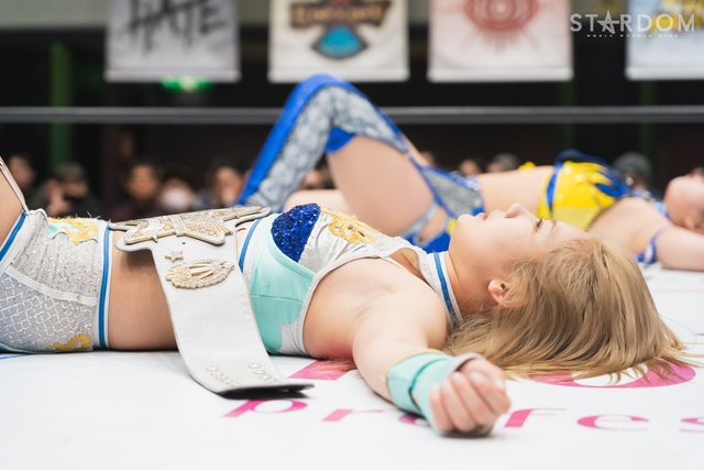 Miyu Amasaki lies beside HANAKO after a time limit draw