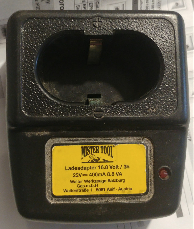 nabijacka 16.8V