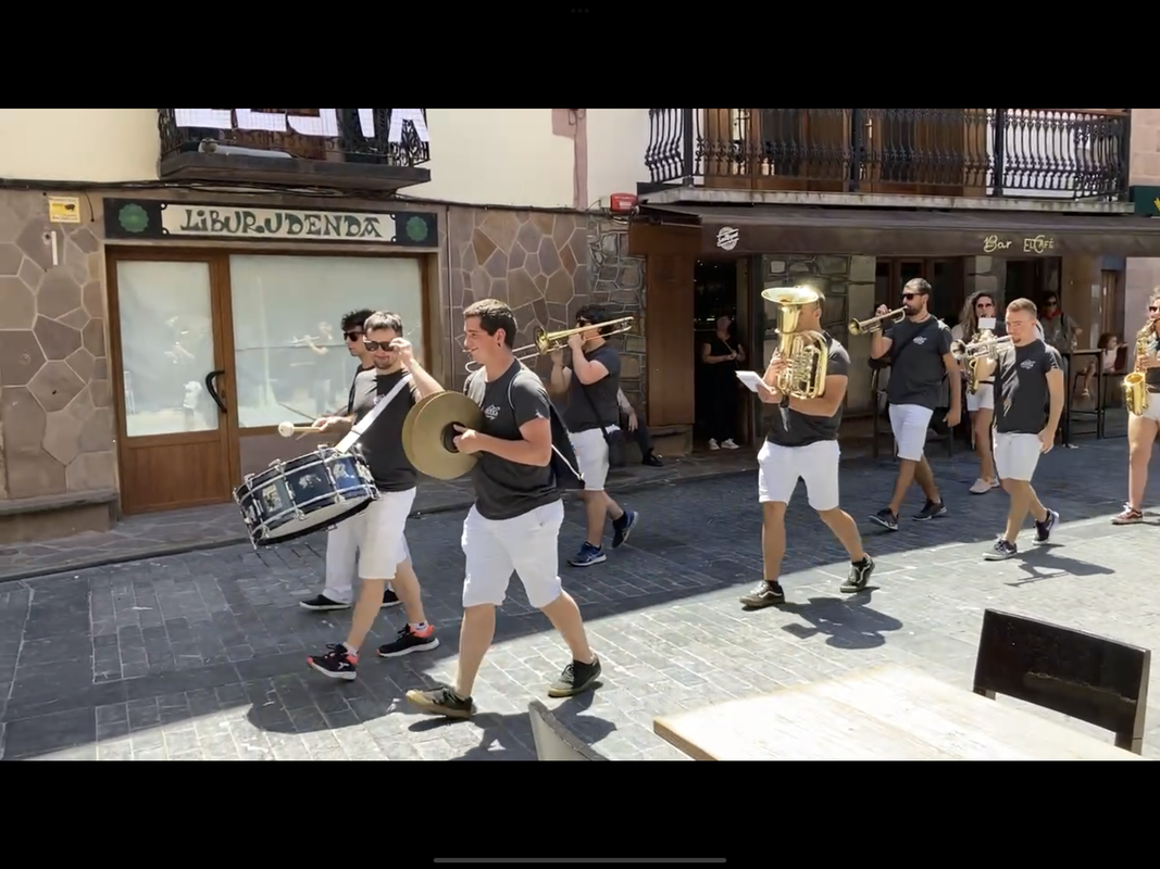 6A4FC892-EA88-45F6-849E-40782494B14D