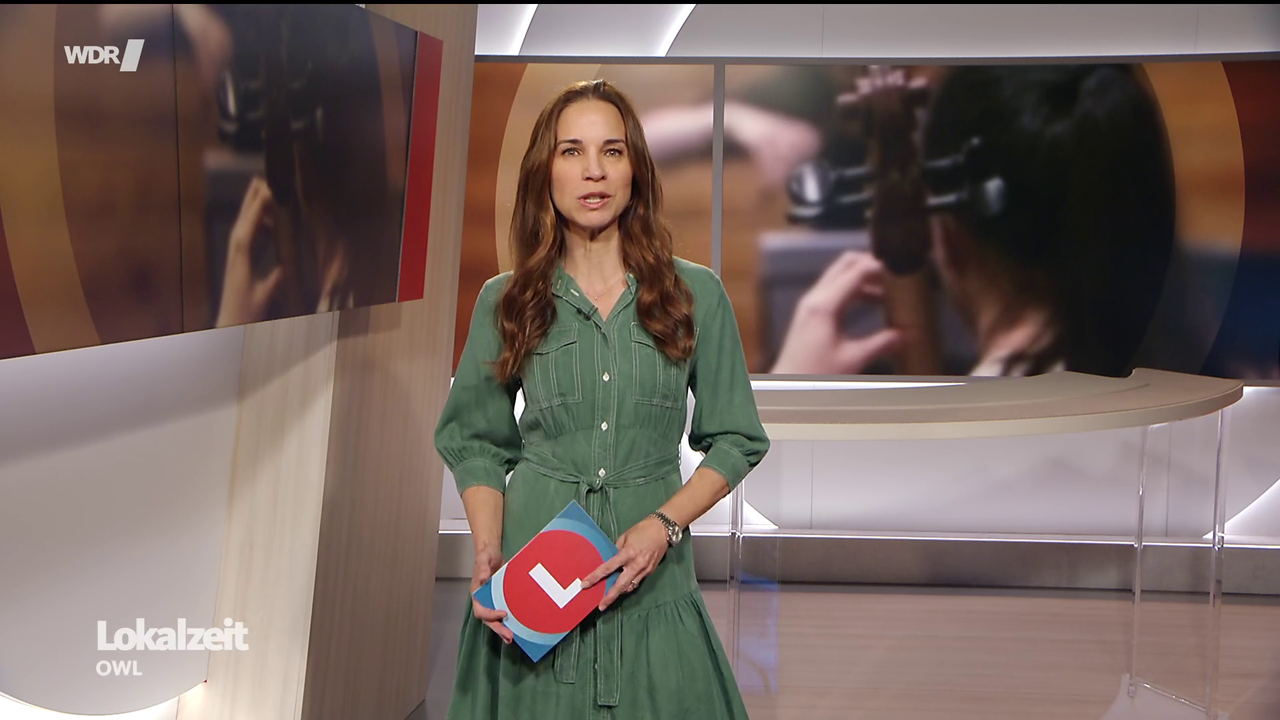 Kristina Sterz WDR Lokalzeit OWL 05 06 2026 82X Caps 78