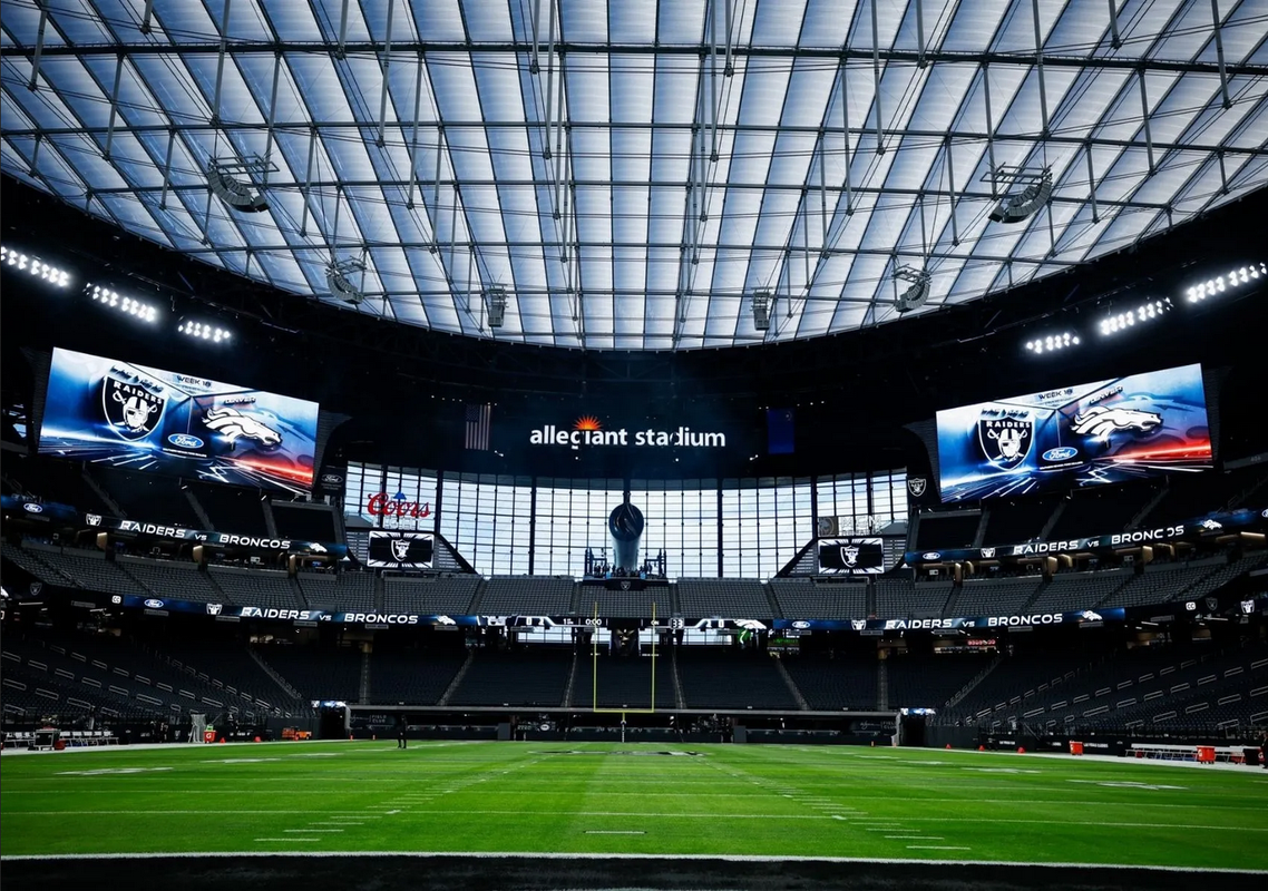 Increíbles lujos del Allegiant Stadium, el escenario del Super Bowl 2024