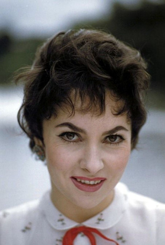 Lollobrigida_Gina_698