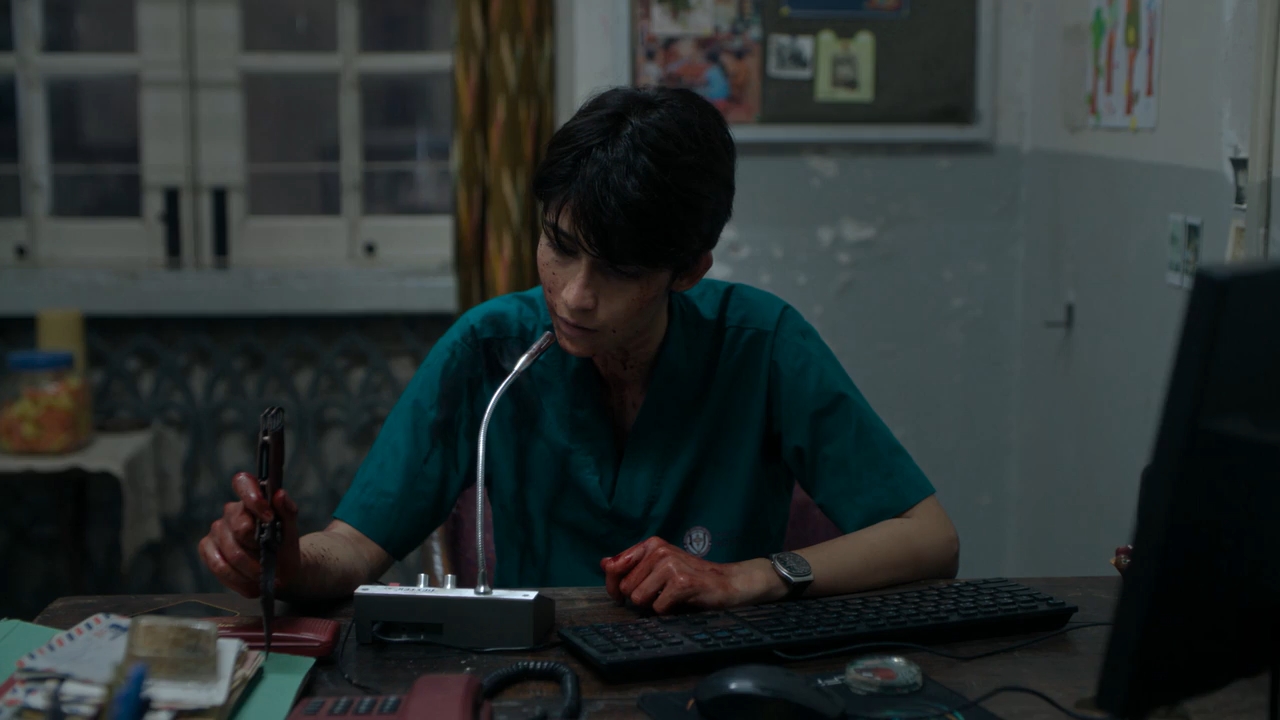 Daldal (2026) Season 1 [Hindi + Tamil + Telugu] WebRip 480p 720p ESub - Complete Screenshot